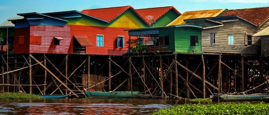 Pfahlbauten im See Tonle Sap