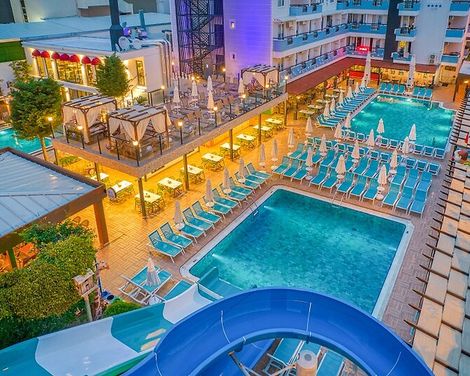 Club Big Blue Suite Hotel-3