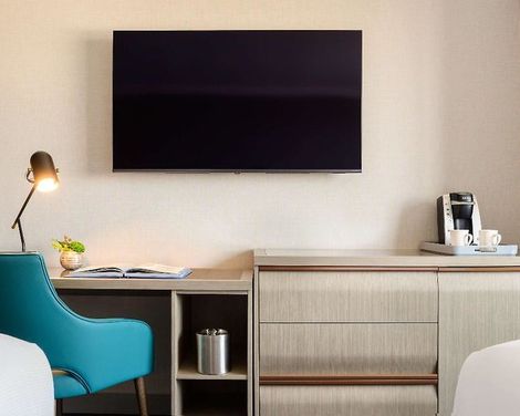 DoubleTree by Hilton San Francisco South Airport Blvd-3