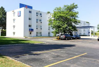 Hotel, Motel 6 Portland ME