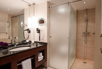 Hotel, Hotel Vier Jahreszeiten Starnberg