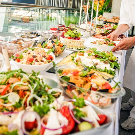 Familienurlaub Cluburlaub Ein volles Buffet