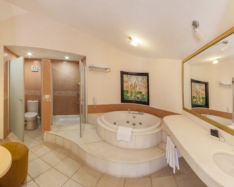 Starlight Resort Hotel-0