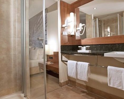 Lindner Hotel Hamburg Am Michel - JDV by Hyatt-0