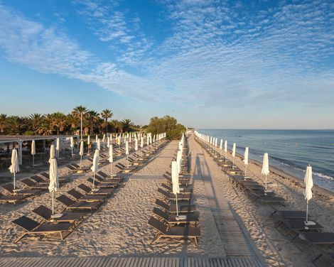 Caravia Beach Hotel & Bungalows-1