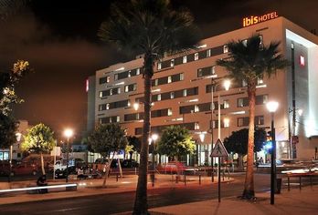 Hotel, ibis Casa-Voyageurs