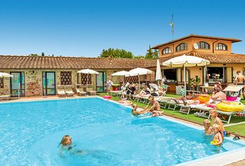 Hotel, Camping Norcenni Girasole by Happy Camp