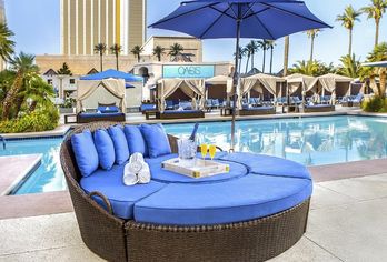 Hotel, Luxor Hotel & Casino