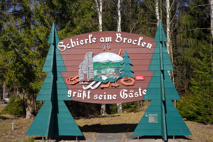 Aufnahme des Schilde "Schierke grüße seine Gäste"