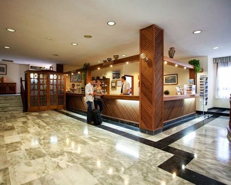 Apartamentos Be Smart Florida Plaza-4