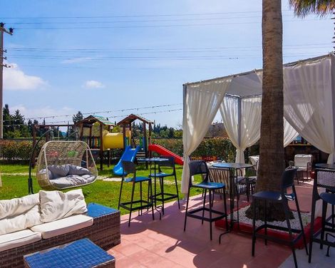 New Garden Luna Side Apart Hotel-3