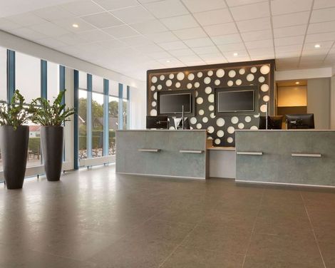 Ramada by Wyndham Amsterdam Airport Schiphol-3