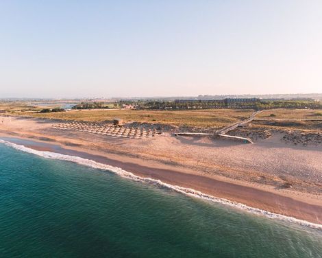 Wine & Books by the Sea Algarve Resort-1