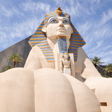 Urlaub in Las Vegas USA Sphinx vor Luxor Hotel