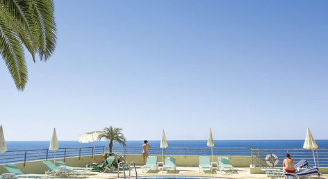 Madeira Regency Cliff