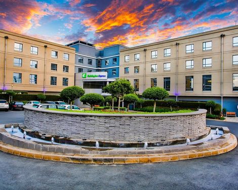 Holiday Inn Express Sandton-Woodmead-4