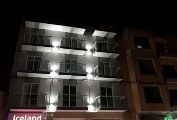 Hotel, TJ Boutique
