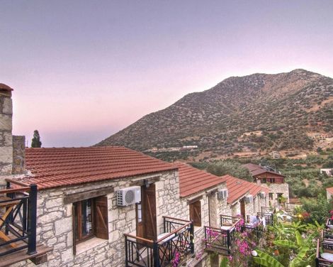 Stone Village Petrino Horio-4