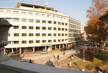 Hotel, Hotel Centrale