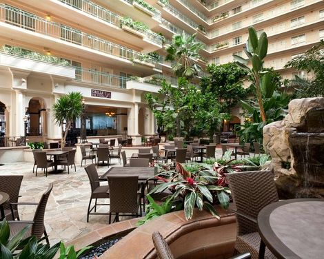 Embassy Suites by Hilton San Francisco Airport Waterfront-3