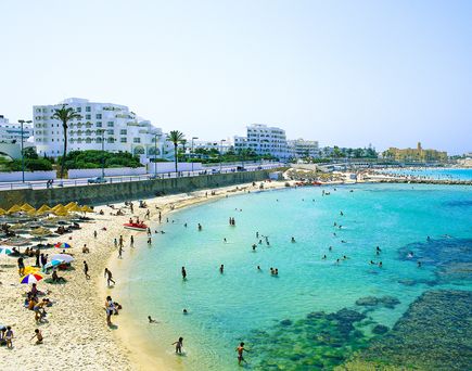 Strand türkisblaues Wasser