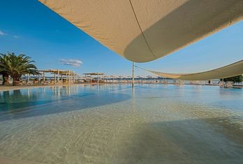 Hotel, Hotel Katarina