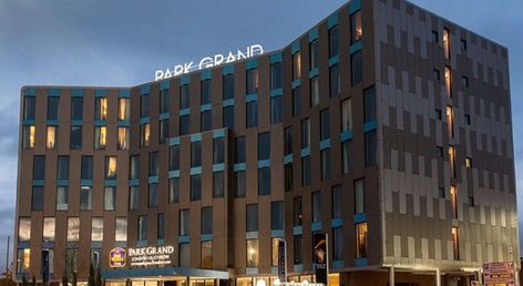 Park Grand London Heathrow