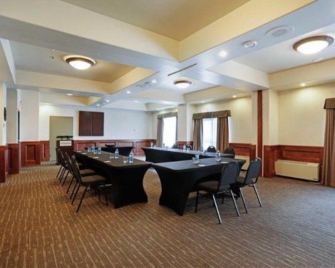 Sandman Hotel & Suites Vancouver Airport-2