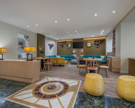 Casual Kubic Athens-4