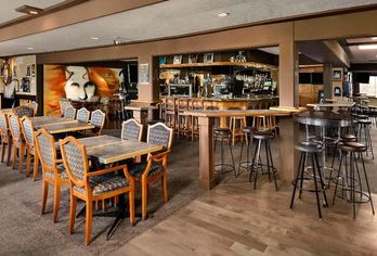 Hotel, Days Inn by Wyndham Victoria Uptown