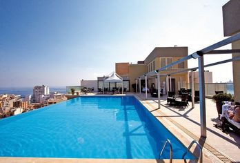 Hotel, AX The Palace