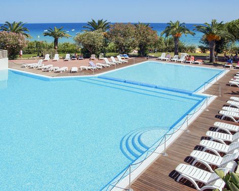 TH COSTA REI Free Beach Resort-1