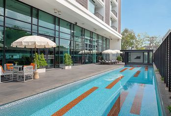 Tsix5 Hotel