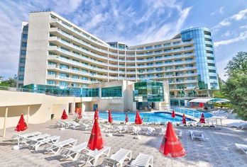Marina Grand Beach Hotel