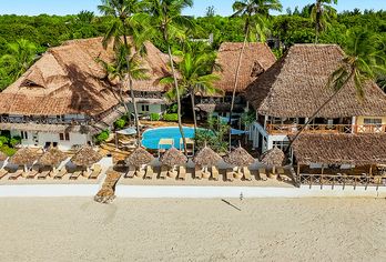 Hotel, Dream's Bay Beach Hotel