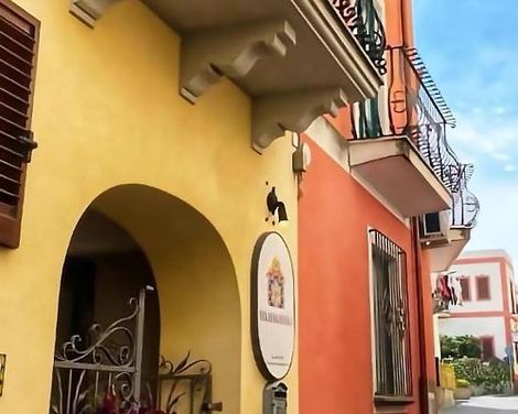 Mamamia Guesthouse-0
