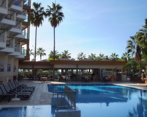 Riviera Hotel & Spa-2