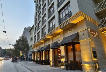 Hotel, Hotel Momento Golden Horn