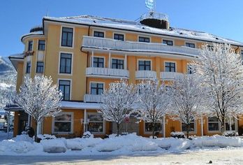 Hotel, Hotel Vier Jahreszeiten