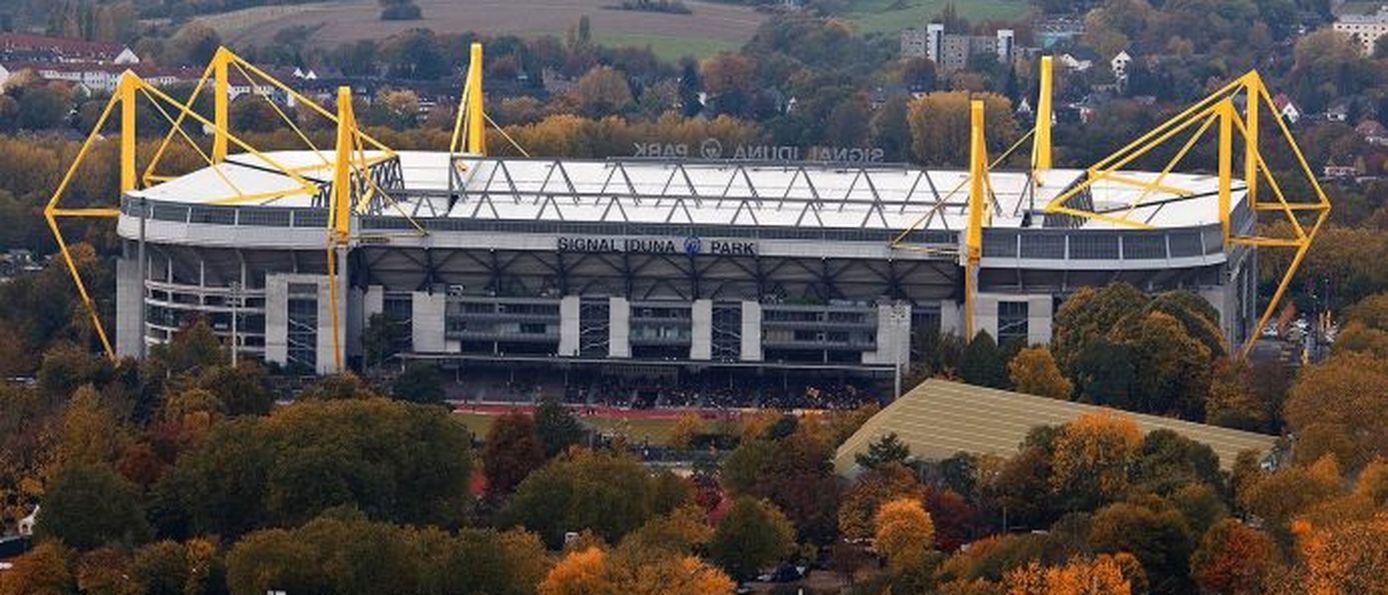  Signal_Iduna_Park,_Dortmund