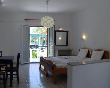 Zeus Studios & Apartments-3