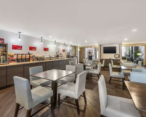 Best Western Plus North Las Vegas Inn & Suites-3