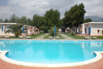 Hotel, Artemide