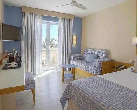 ROBINSON Esquinzo Playa-4