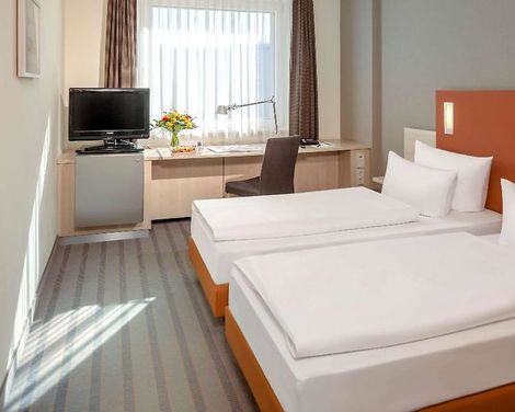 Hotel Essential by Dorint Berlin-Adlershof-3