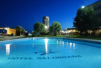 Hotel, Hotel Salobrena Suites