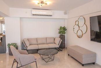 Hotel, Bohemian Gardens Hotel