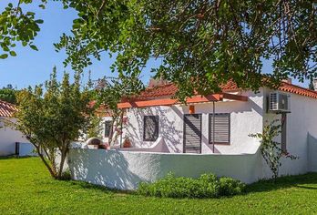 Hotel, Pedras da Rainha