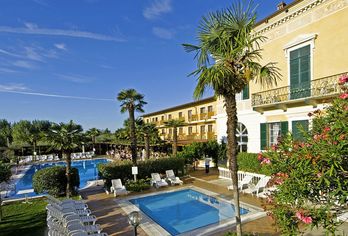 Hotel, Hotel Antico Monastero