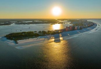 Hotel, Pink Shell Beach Resort & Marina